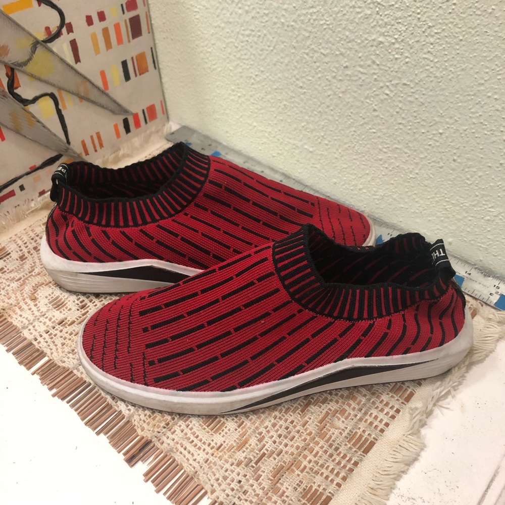 Adidas slips